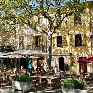 au-coeur-du-village-provencal.fr-provencehotel.com/